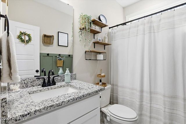 110 Oak Street, Pine Level, NC 27568