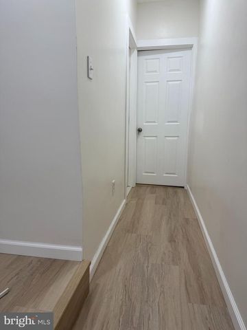 560 SPRUCE ST, Camden, NJ 08103