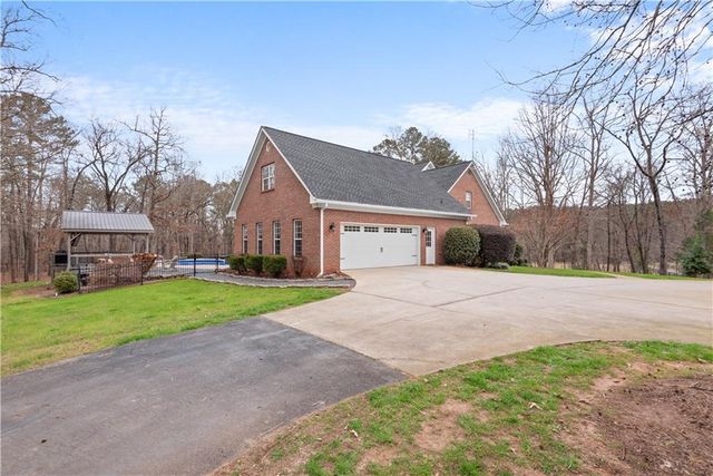 414 Parker Branch Road, Barnesville, GA 30204