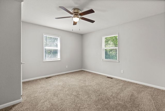 2300 W Holly Street, Fayetteville, AR 72703