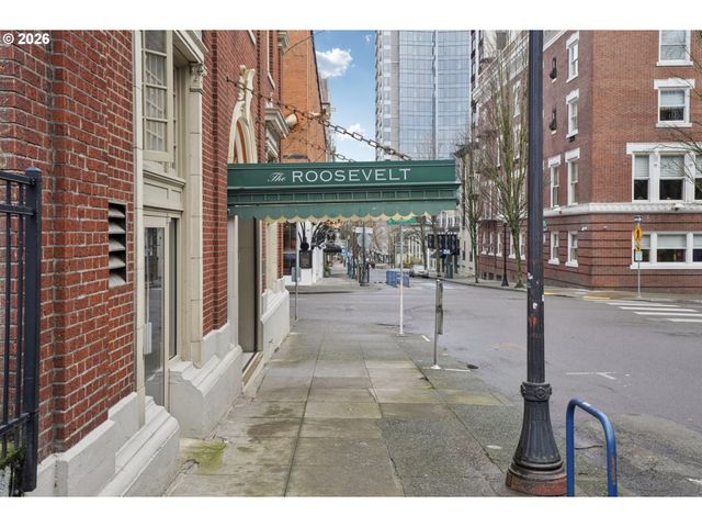 1005 Sw PARK Ave 703, Portland, OR 97205