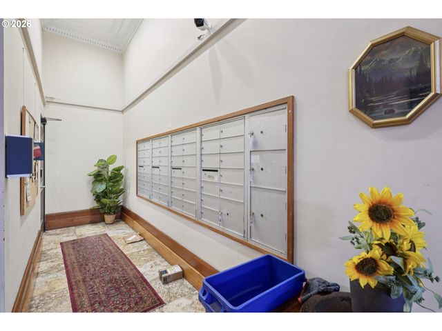 1005 Sw PARK Ave 703, Portland, OR 97205