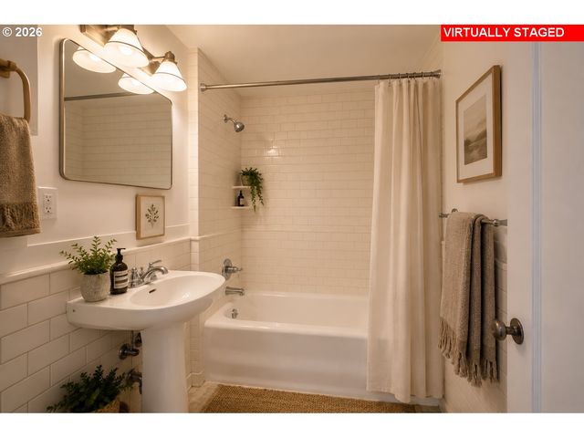 1005 Sw PARK Ave 703, Portland, OR 97205