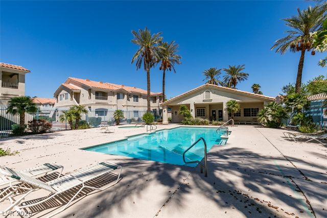 1881 West W Alexander Road Road 2079, North Las Vegas, NV 89032