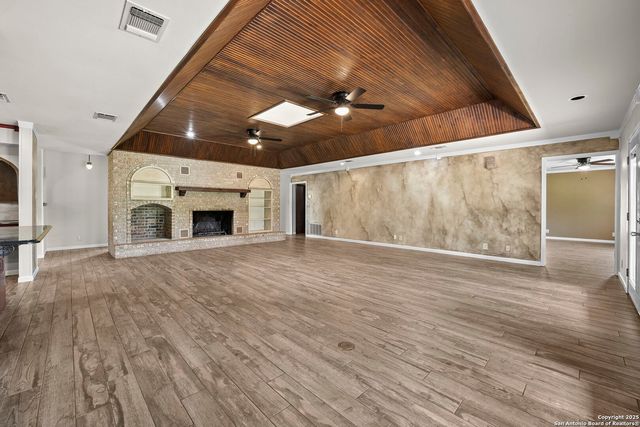 6992 State Highway 97, Floresville, TX 78114