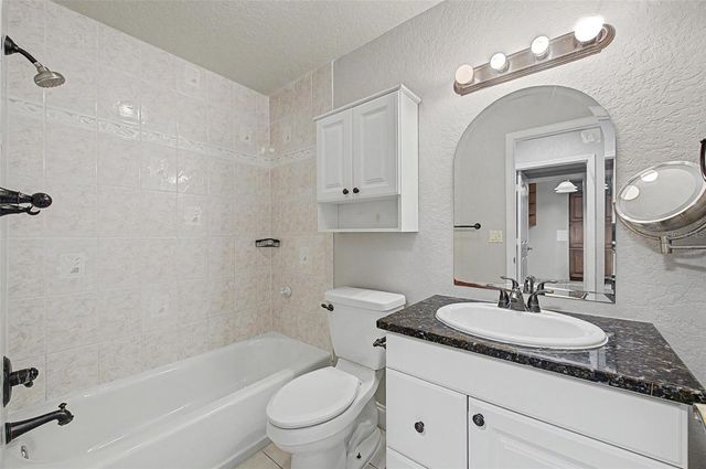 5580 58TH AVENUE N, St Petersburg, FL 33709