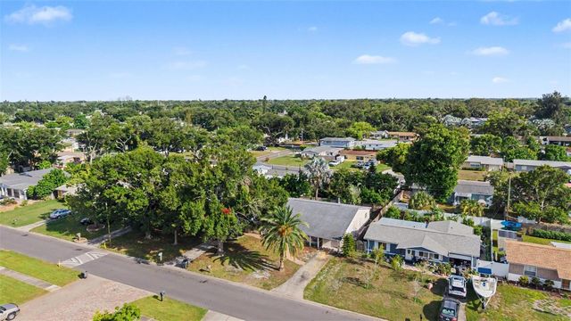 5580 58TH AVENUE N, St Petersburg, FL 33709