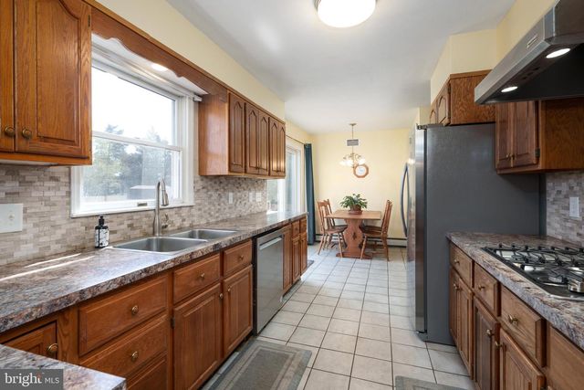 267 LAMBERTVILLE HOPEWELL RD, Hopewell, NJ 08525