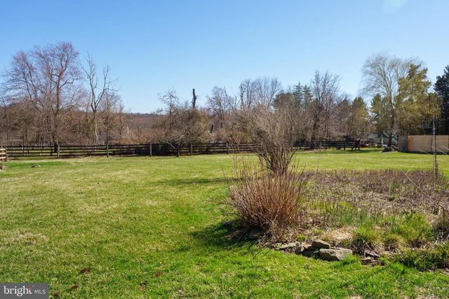 267 LAMBERTVILLE HOPEWELL RD, Hopewell, NJ 08525