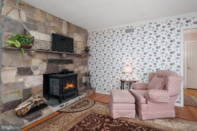 267 LAMBERTVILLE HOPEWELL RD, Hopewell, NJ 08525