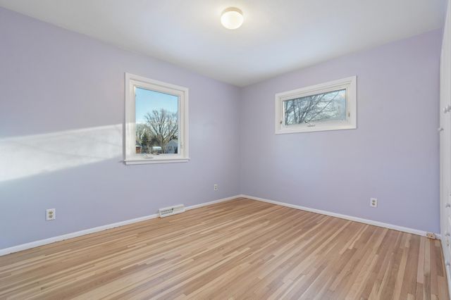 2174 County Road F E, White Bear Lake, MN 55110