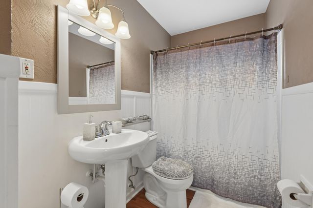 2174 County Road F E, White Bear Lake, MN 55110