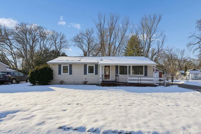 2174 County Road F E, White Bear Lake, MN 55110