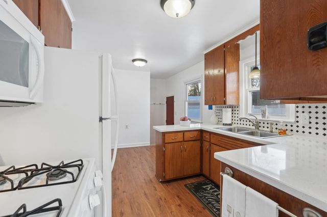 2174 County Road F E, White Bear Lake, MN 55110