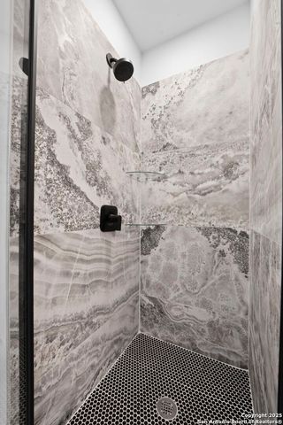 246 Quentin, San Antonio, TX 78201