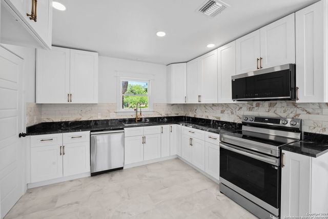 246 Quentin, San Antonio, TX 78201