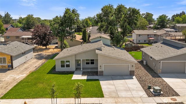 523 Dorsing Street, Moses Lake, WA 98837