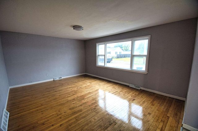 452 W 7TH AVENUE, Oshkosh, WI 54902