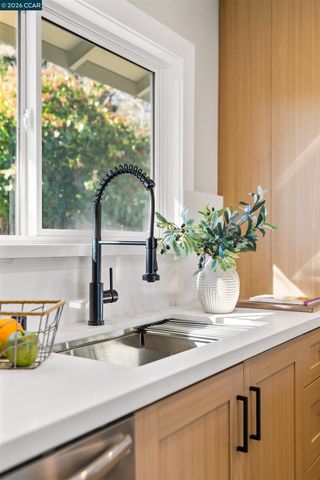 3102 Pine St, Martinez, CA 94553