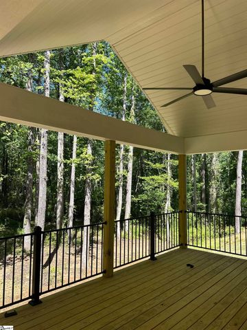 4863 N Hwy 14, Greer, SC 29651