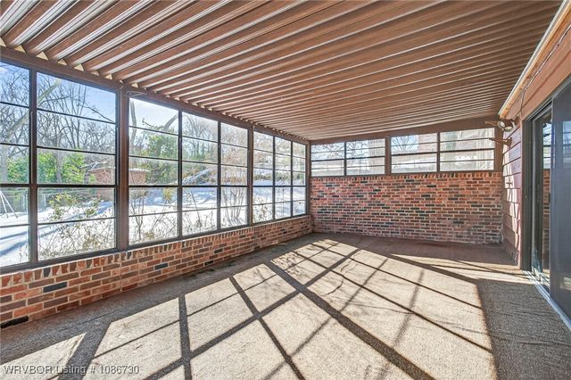 5420 Free Ferry Road, Fort Smith, AR 72903