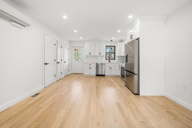 23-27 Cedar St 25, Boston, MA 02126