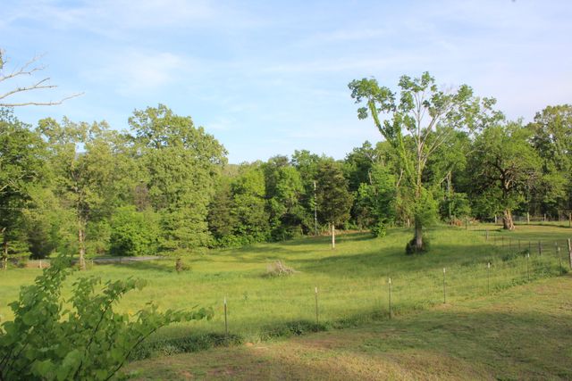 658 Stone Road, Benton, TN 37307