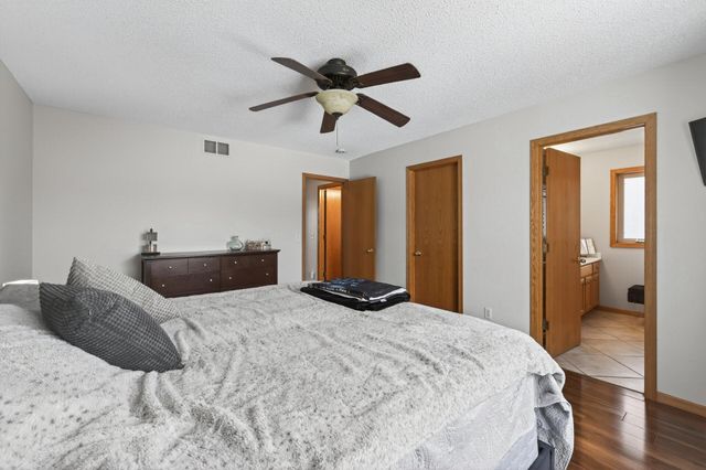 5865 200th Street W, Farmington, MN 55024