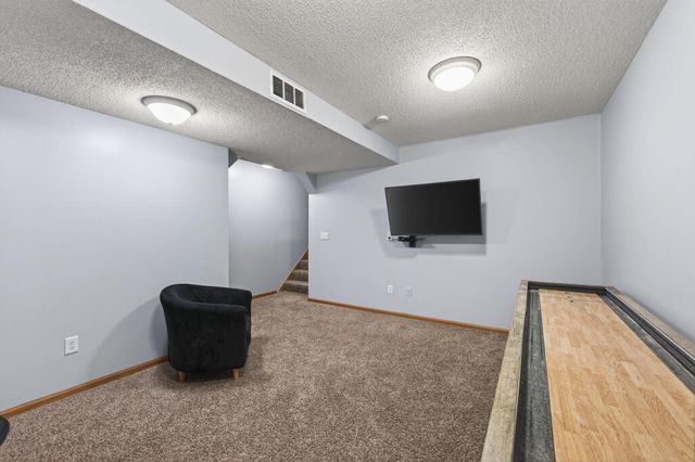 5865 200th Street W, Farmington, MN 55024