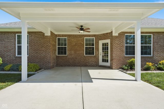 4945 E Daisy Lane, Mooresville, IN 46158