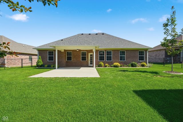 4945 E Daisy Lane, Mooresville, IN 46158