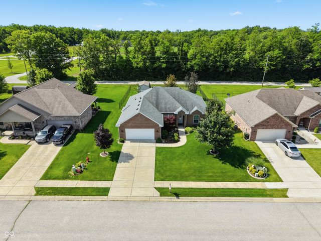 4945 E Daisy Lane, Mooresville, IN 46158
