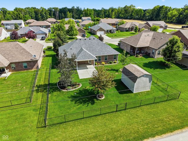 4945 E Daisy Lane, Mooresville, IN 46158