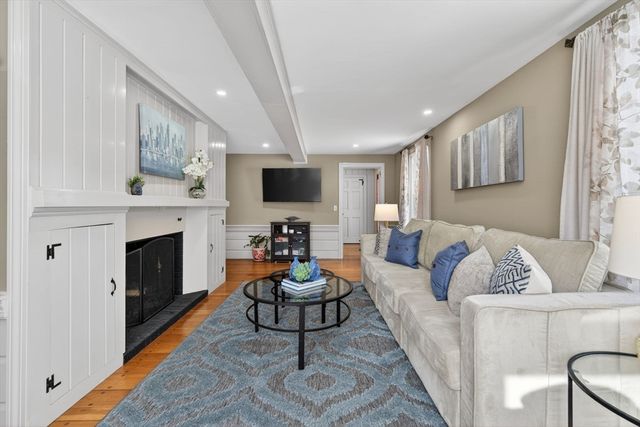 40 Chandler Cir, Andover, MA 01810