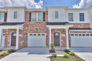 27 Hardwood Rd, Tullahoma, TN 37388
