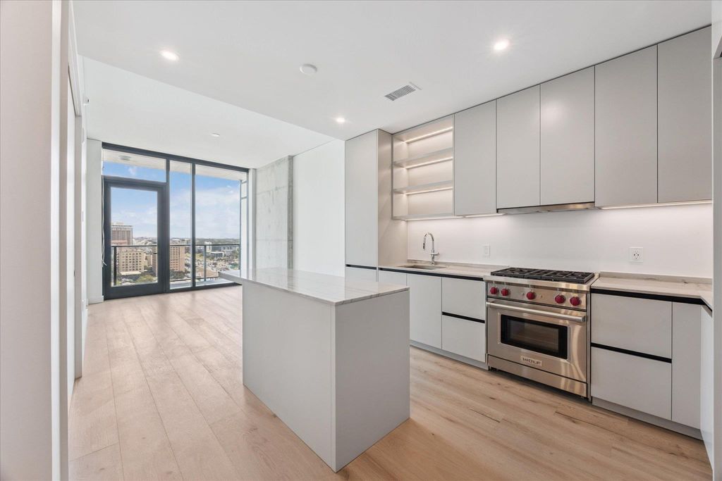 610 Davis ST 2011, Austin, TX 78701