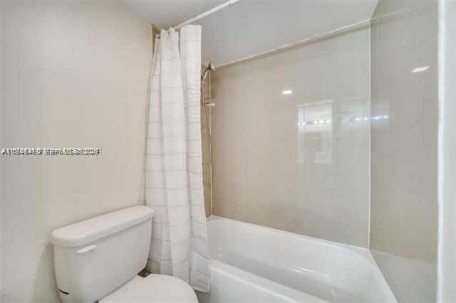 4848 NW 24th Court 230, Lauderdale Lakes, FL 33313
