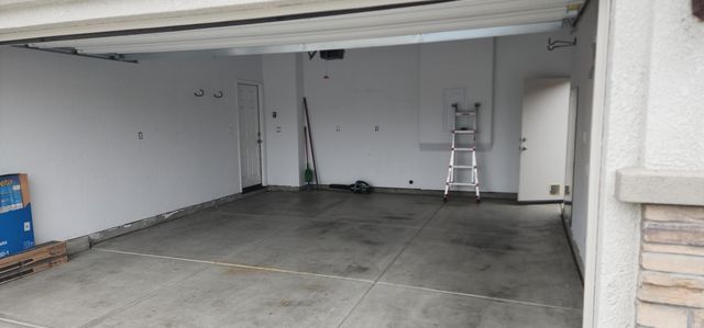 1810 E Monte Vista Avenue, Visalia, CA 93292