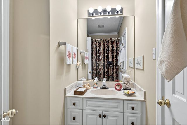 103 Prestwick Place, Cary, NC 27511