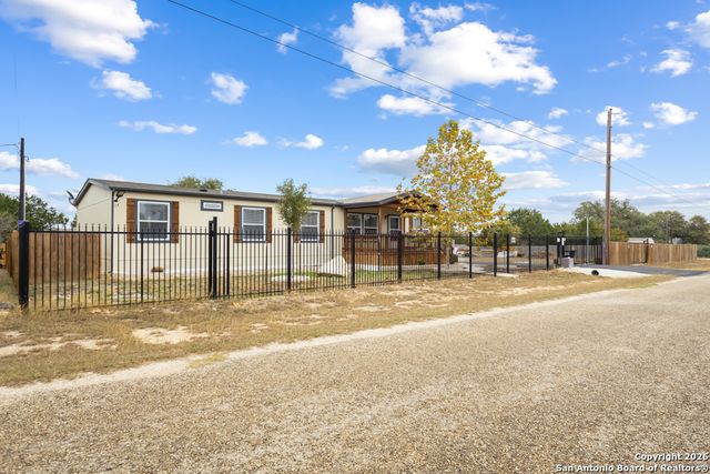 161 Pr 1514, Bandera, TX 78003