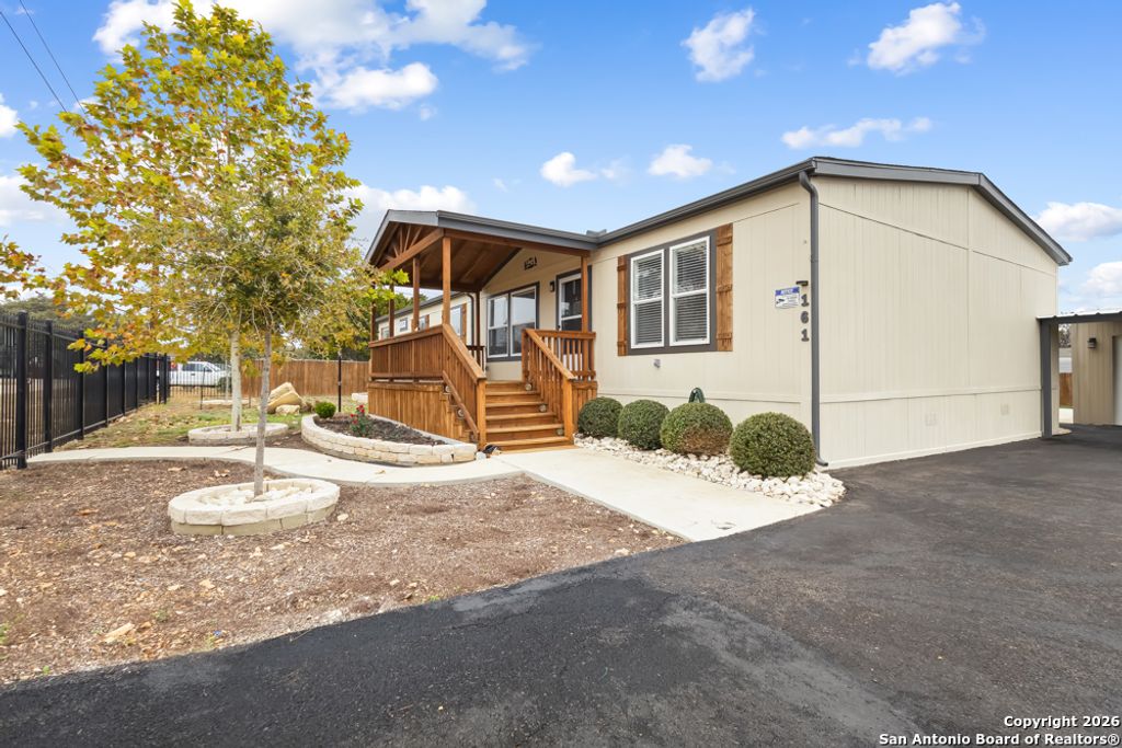 161 Pr 1514, Bandera, TX 78003