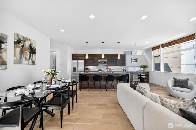 4153 California Avenue SW, Seattle, WA 98116