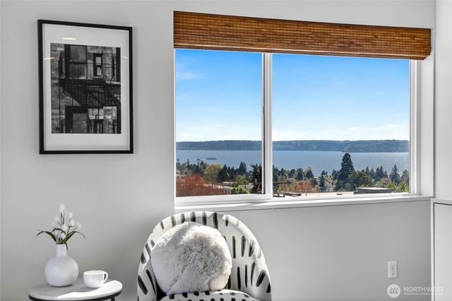 4153 California Avenue SW, Seattle, WA 98116