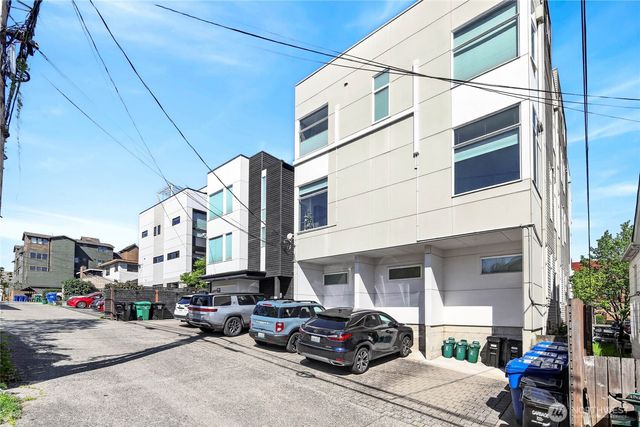 4153 California Avenue SW, Seattle, WA 98116