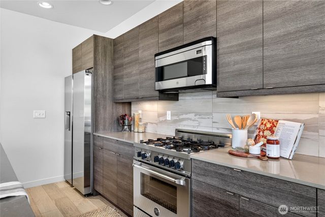 4153 California Avenue SW, Seattle, WA 98116
