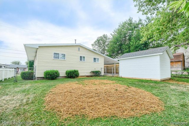 761 Louisa Street, Mount Morris, MI 48458