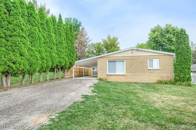 761 Louisa Street, Mount Morris, MI 48458