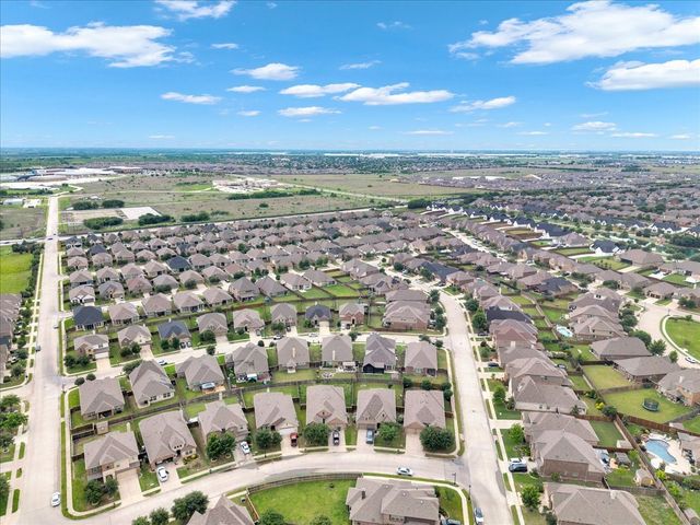 1302 Torrington Lane, Forney, TX 75126