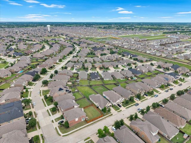 1302 Torrington Lane, Forney, TX 75126