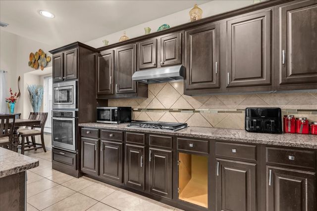 1302 Torrington Lane, Forney, TX 75126